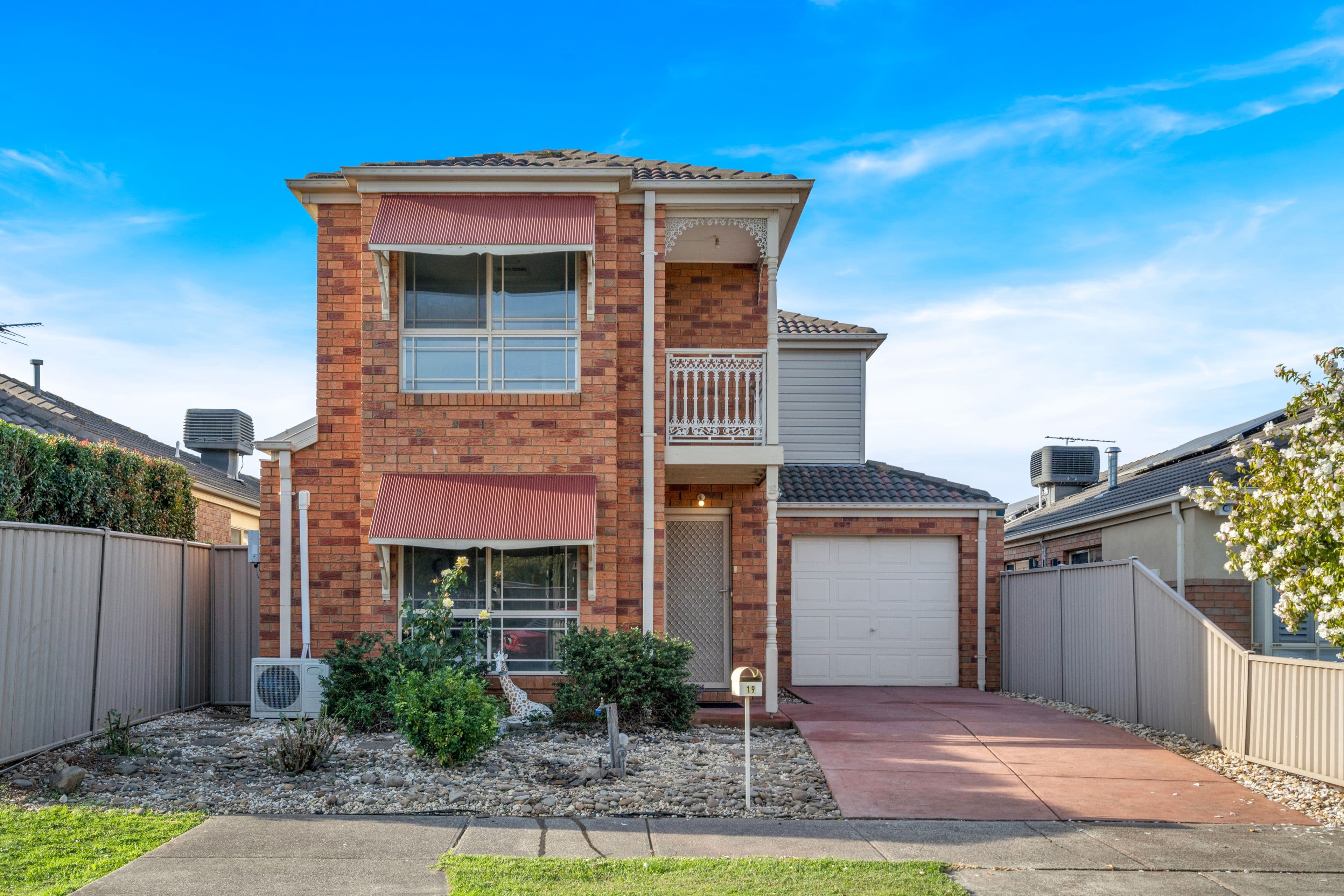 19 Goulburn Way, Craigieburn VIC 3064, Craigieburn - Thumbnail 2