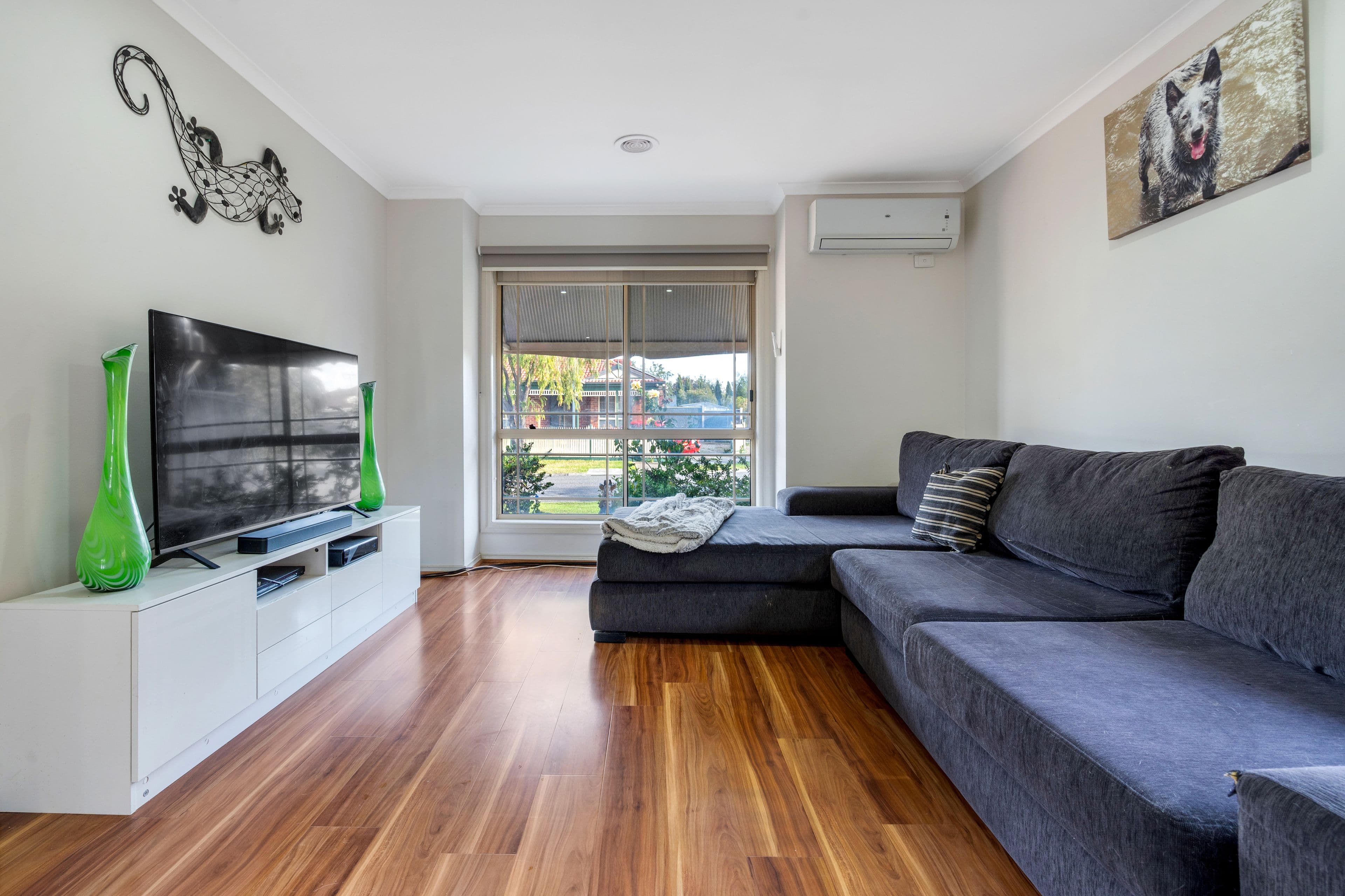 19 Goulburn Way, Craigieburn VIC 3064, Craigieburn - Thumbnail 4