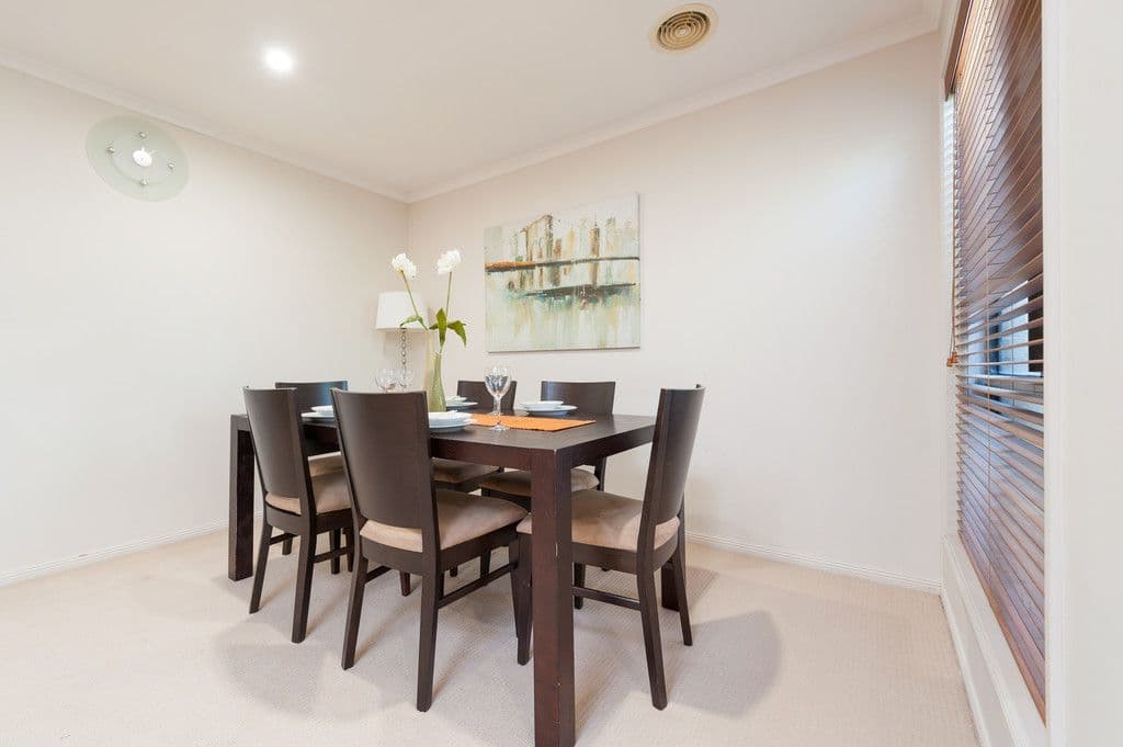 11 Eastwood Place, Craigieburn VIC 3064, Craigieburn - Thumbnail 5