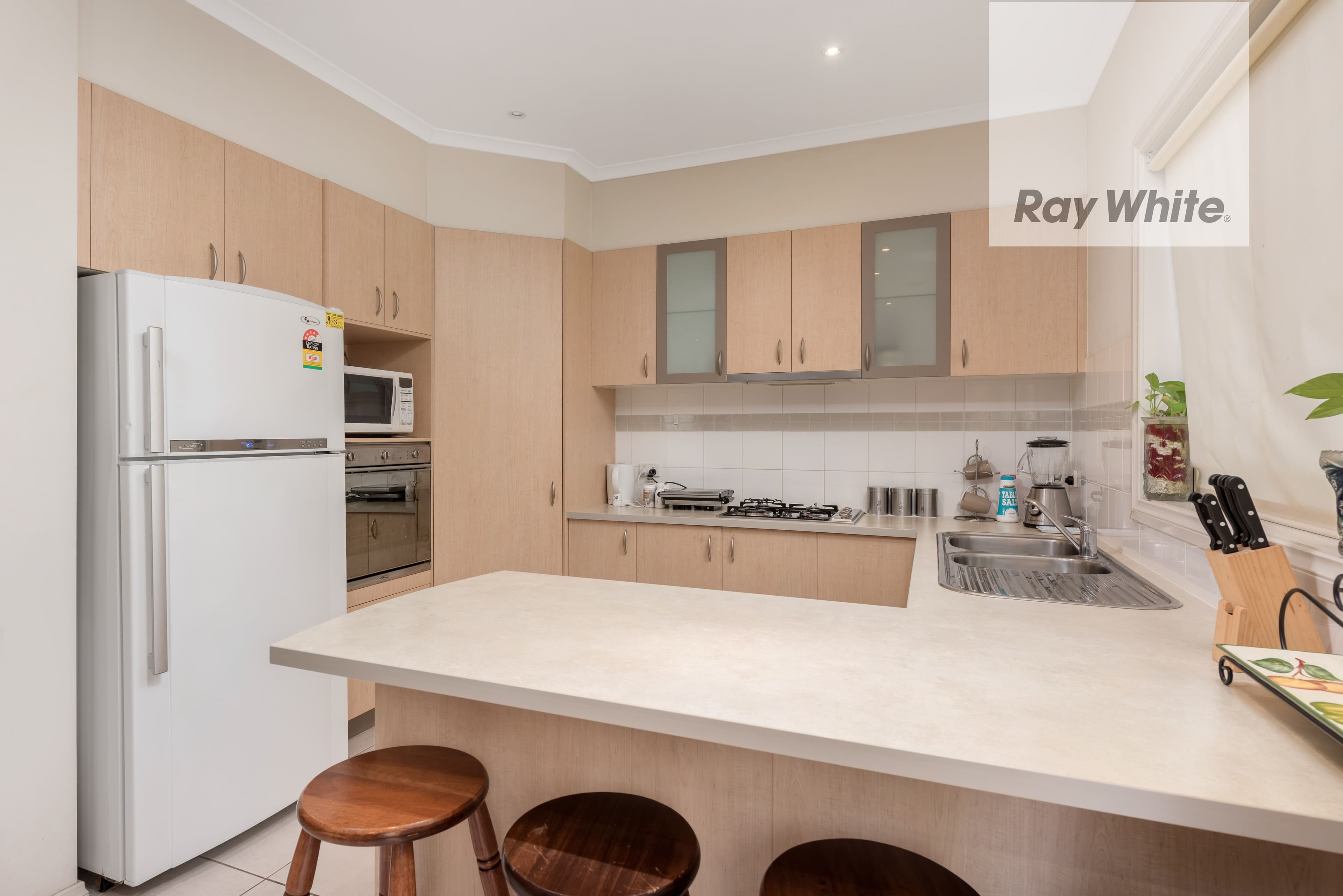 4 Oasis Place, Bundoora VIC 3083, Bundoora - Thumbnail 4