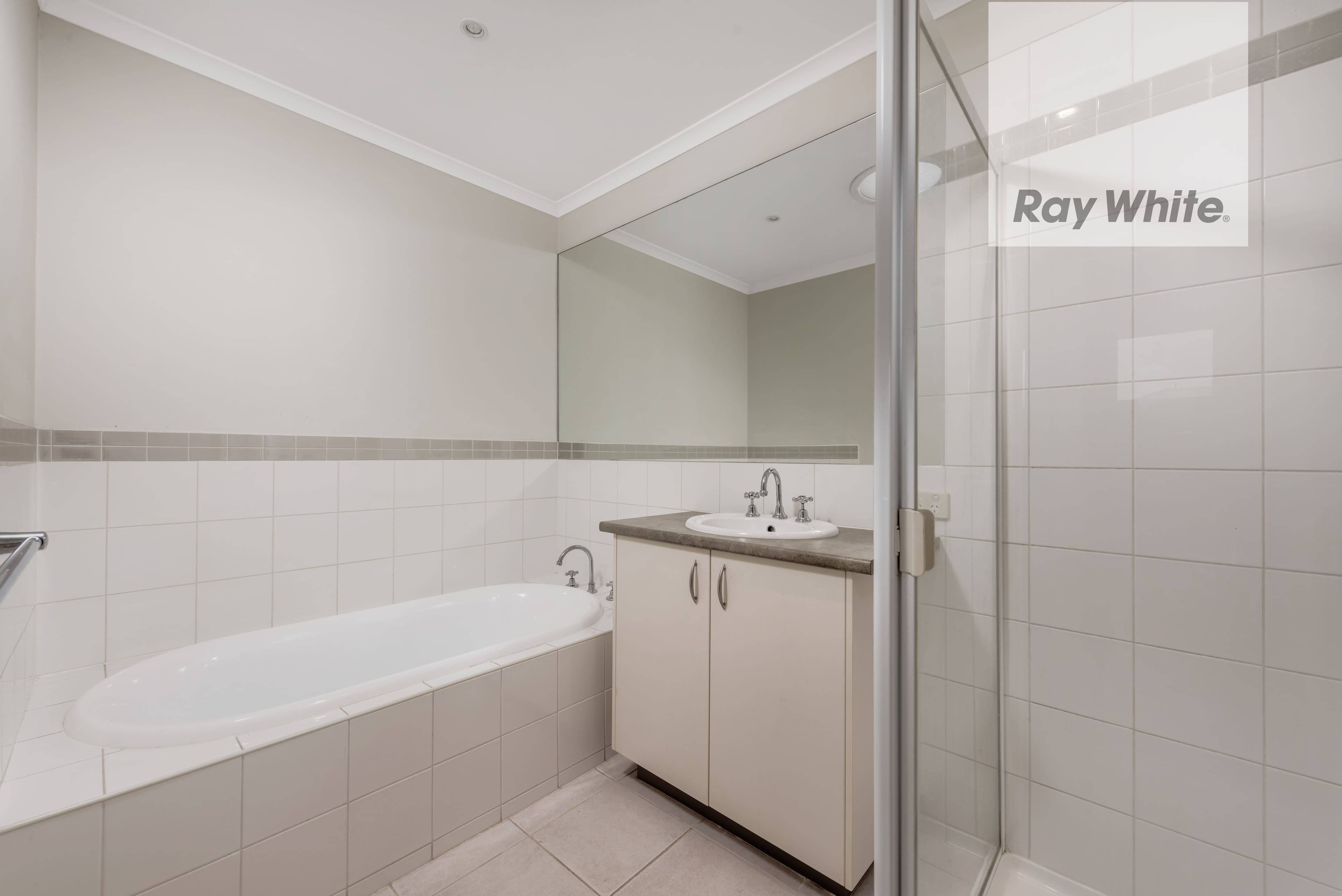 4 Oasis Place, Bundoora VIC 3083, Bundoora - Thumbnail 8