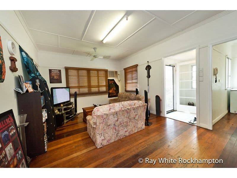 258 Hook Street, BERSERKER QLD 4701, Berserker - Thumbnail 3