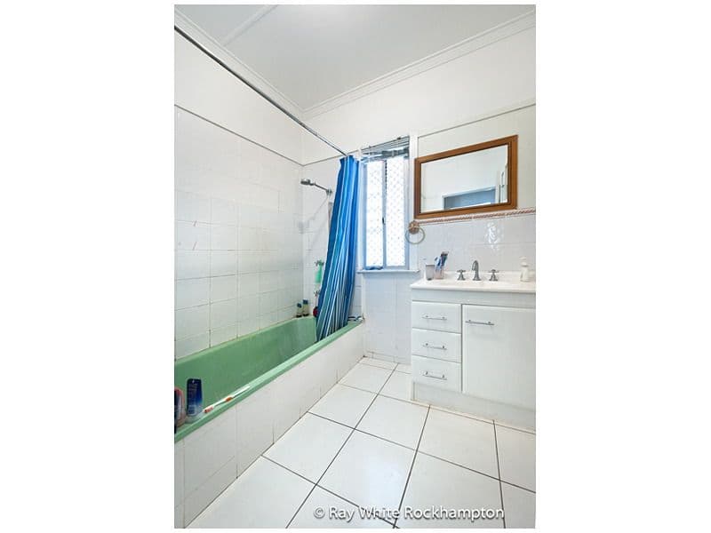 258 Hook Street, BERSERKER QLD 4701, Berserker - Thumbnail 6