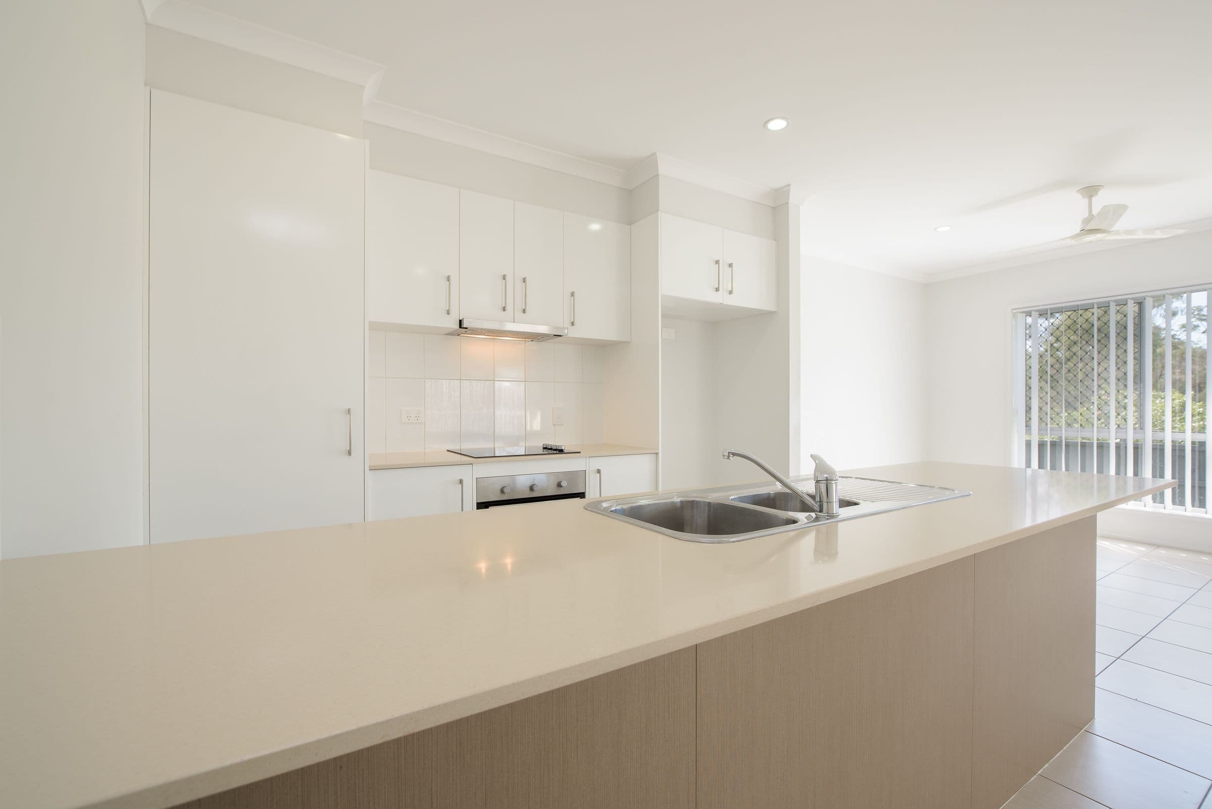 7 Clover Crescent, Boyne Island QLD 4680, Boyne Island - Thumbnail 2