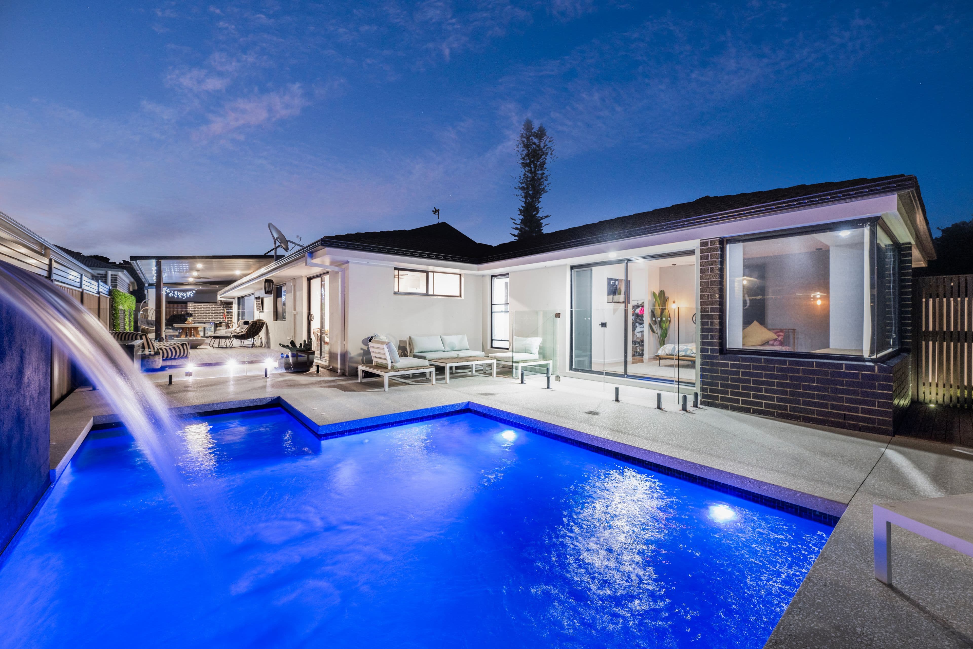 39 Ashgrove Avenue, Runaway Bay QLD 4216, Runaway Bay - Thumbnail 2