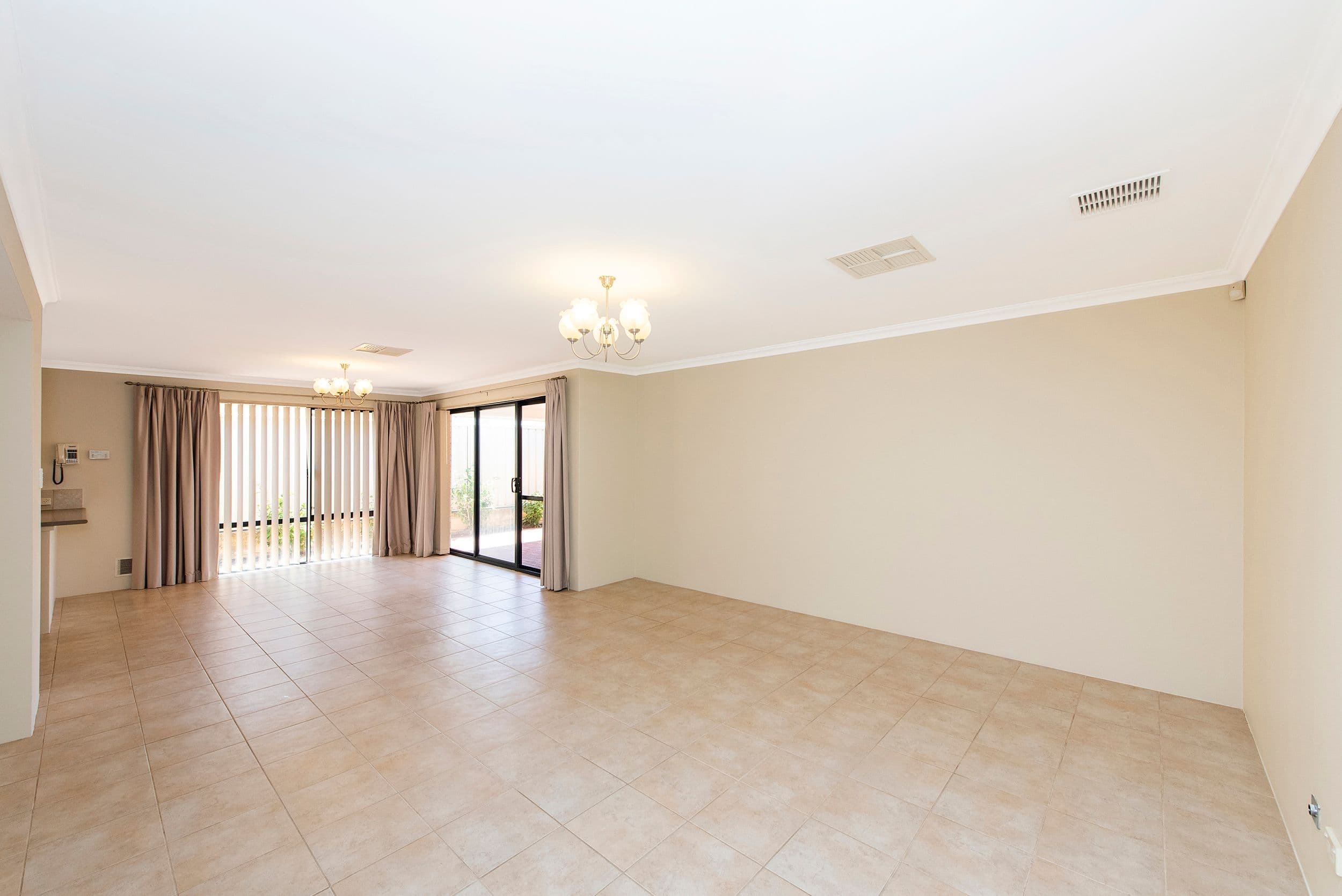 14 Fairburn Crescent, Baldivis WA 6171, Baldivis - Thumbnail 7