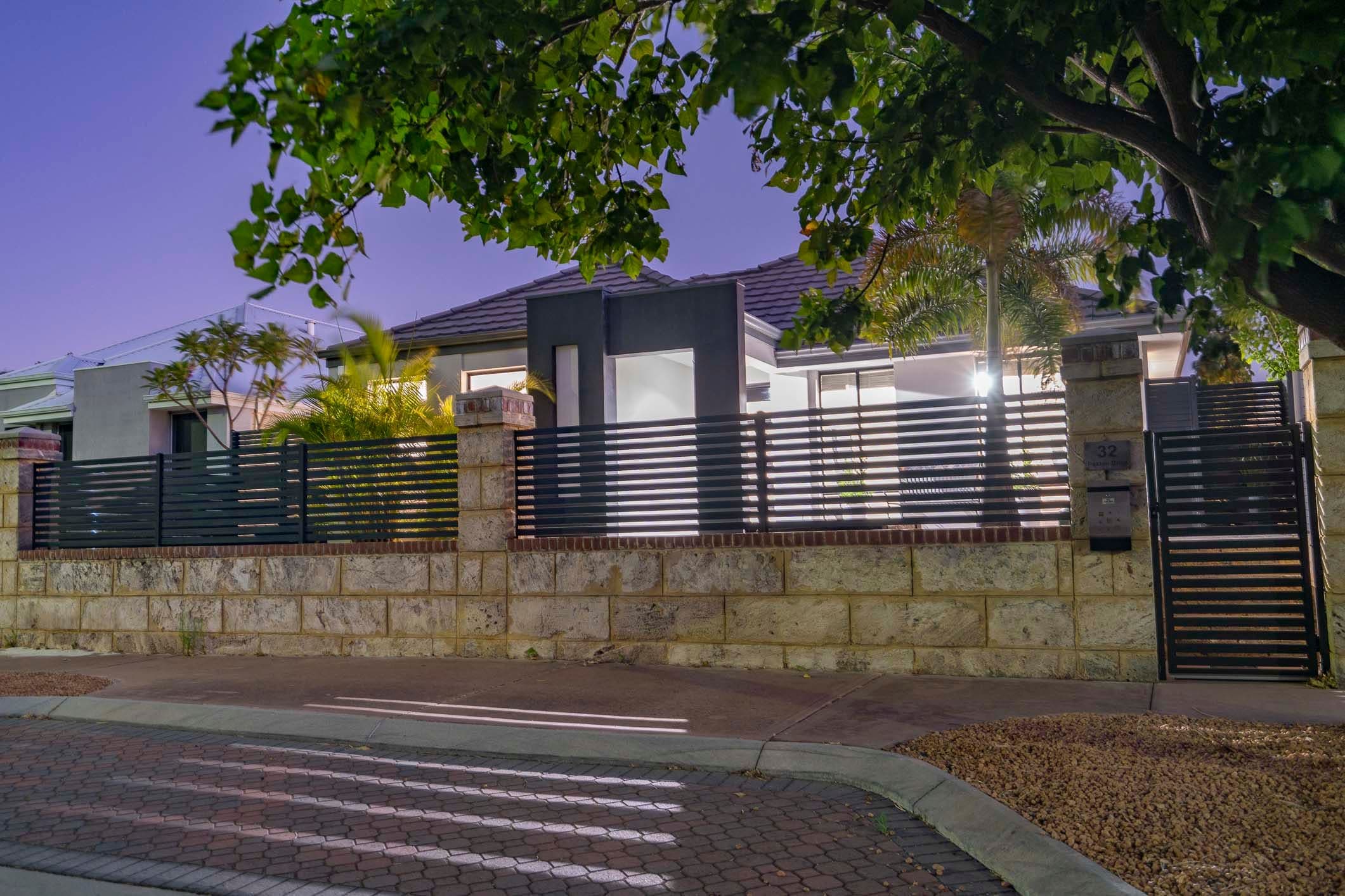 32 Pexton Drive, South Guildford WA 6055, South Guildford - Thumbnail 2