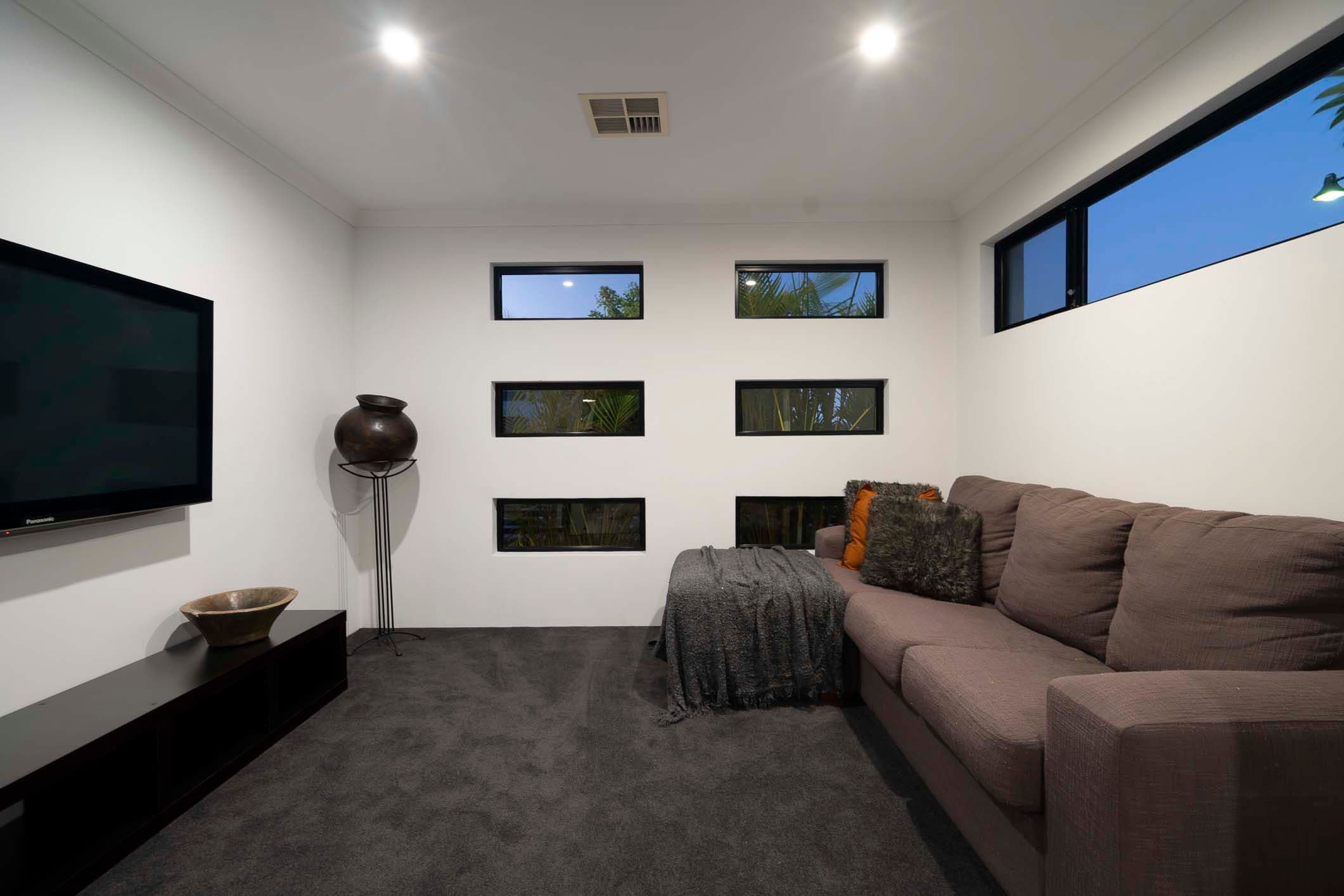 32 Pexton Drive, South Guildford WA 6055, South Guildford - Thumbnail 7