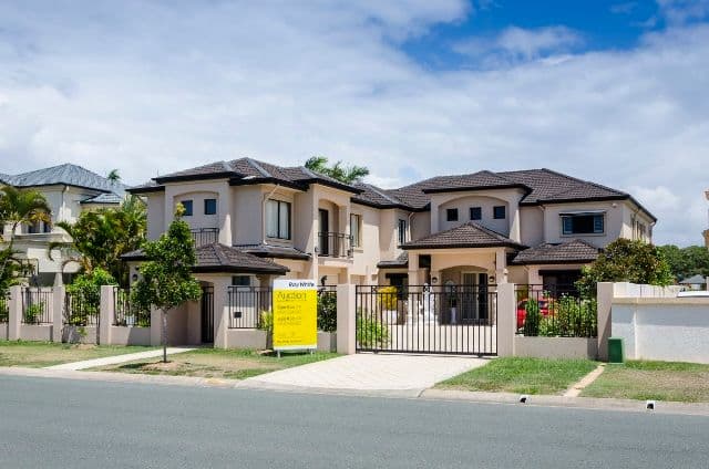 25 Sir Bruce Small Boulevard, BENOWA WATERS QLD 4217, Benowa - Thumbnail 6