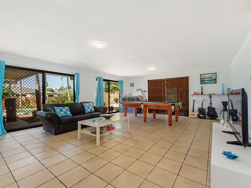 4 Eton Drive, Oxenford QLD 4210, Oxenford - Thumbnail 3