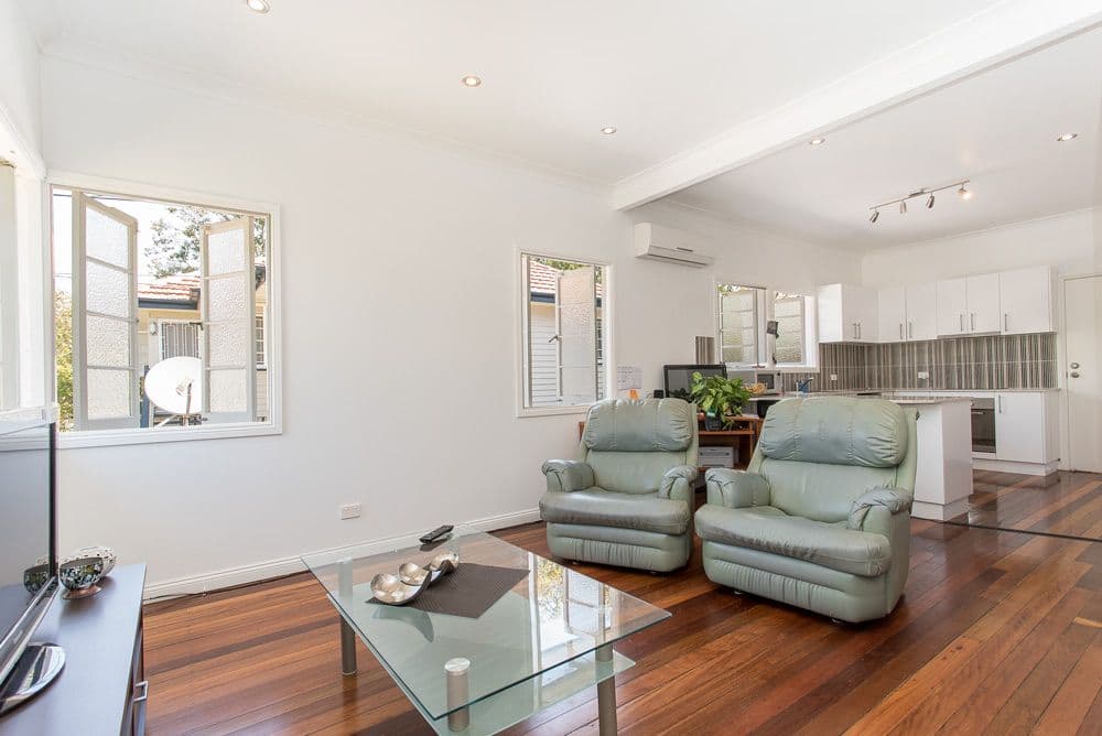 11 Allawah Street, YEERONGPILLY QLD 4105, Yeerongpilly - Thumbnail 3