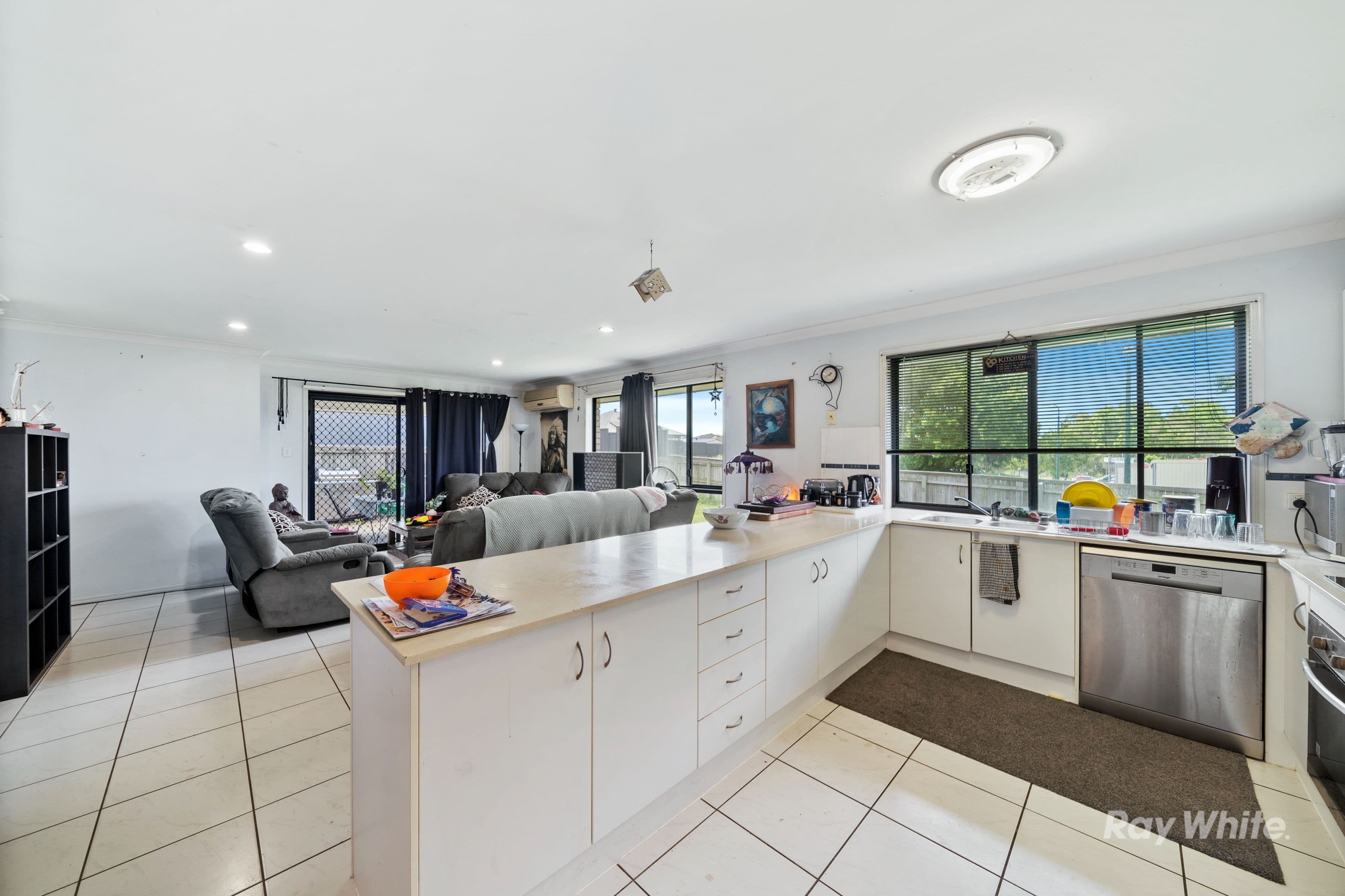 1 Marigold Avenue, Regents Park QLD 4118, Regents Park - Thumbnail 3