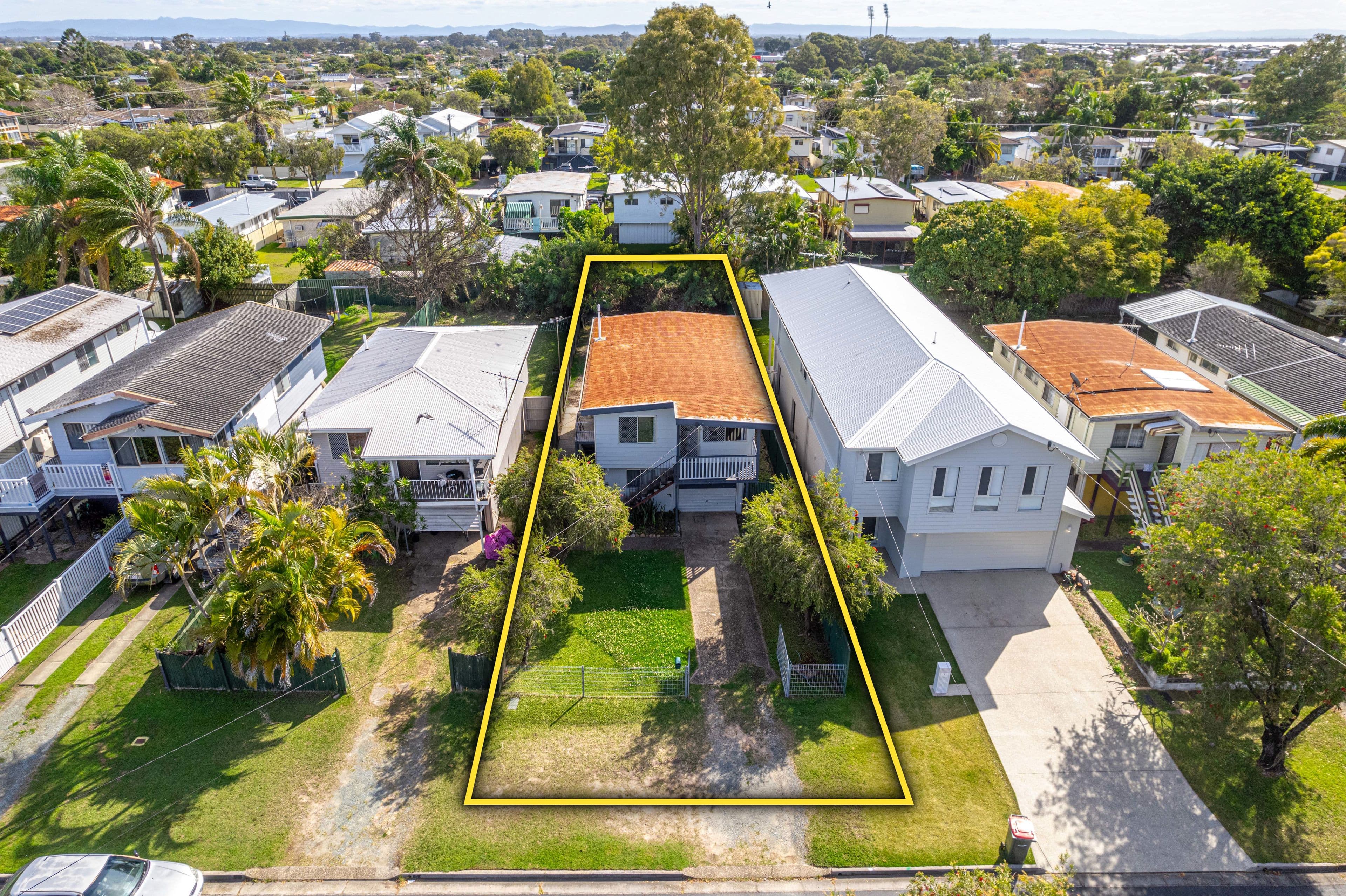7 Sportsground Street, Redcliffe QLD 4020, Redcliffe - Thumbnail 2