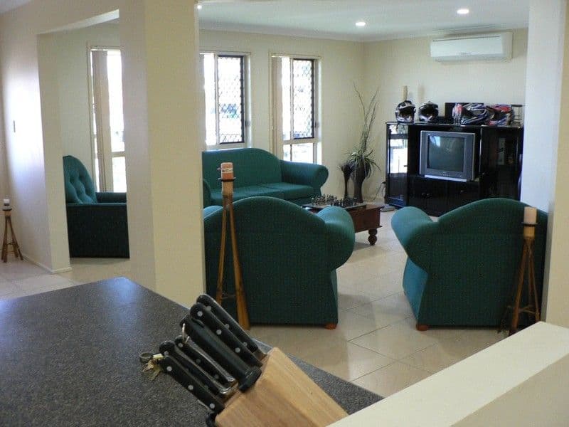 10 Bishop Court, SOUTHSIDE QLD 4570, Southside - Thumbnail 6