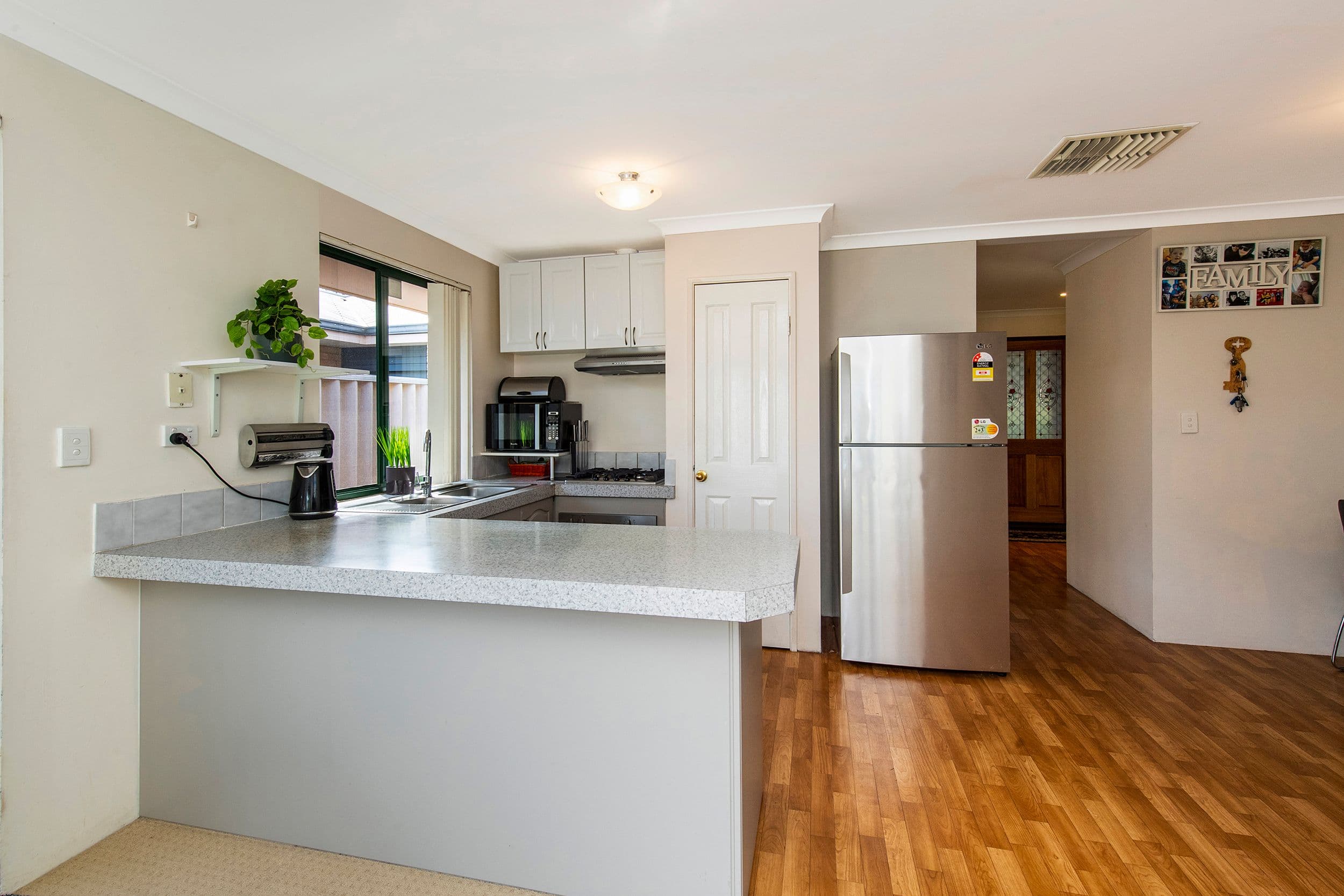 8 Isdell Mews, Waikiki WA 6169, Waikiki - Thumbnail 7