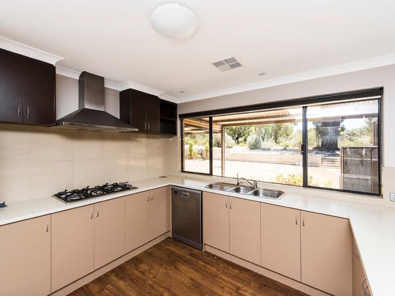 140 Rosewood Drive, Chittering WA 6084, Chittering - Thumbnail 4