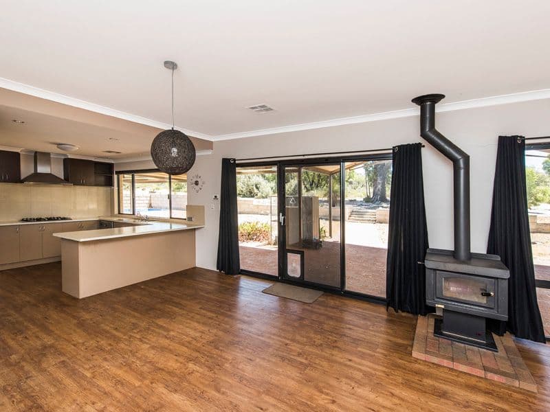 140 Rosewood Drive, Chittering WA 6084, Chittering - Thumbnail 6