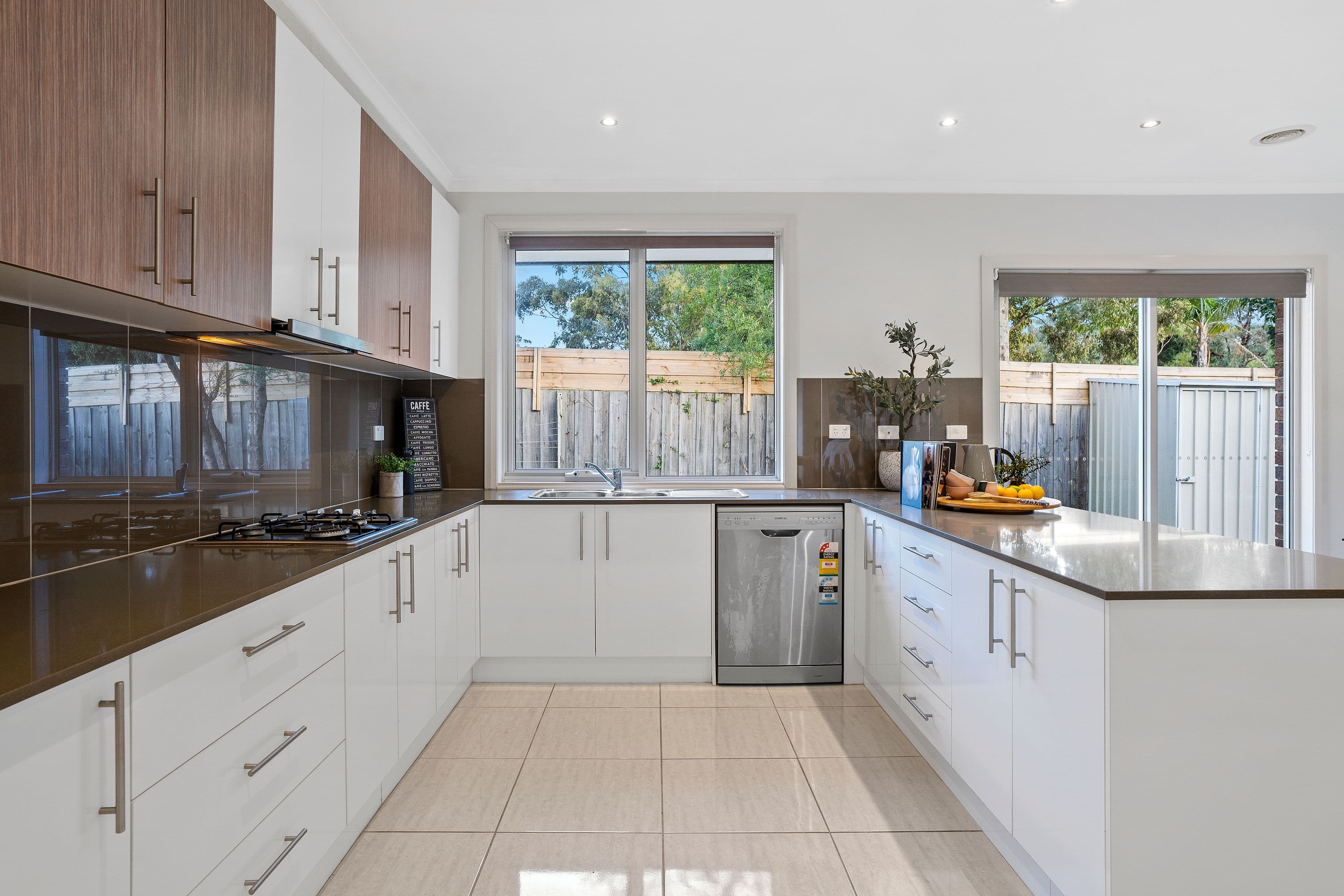 6 Renwick Road, Ferntree Gully VIC 3156, Ferntree Gully - Thumbnail 3