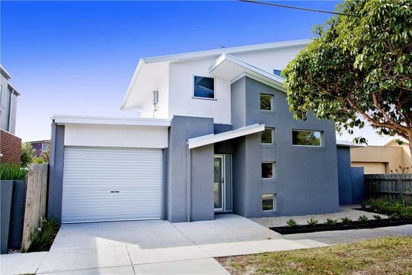 10 Roscommon Place, HERNE HILL VIC 3218, Herne Hill - Image 1
