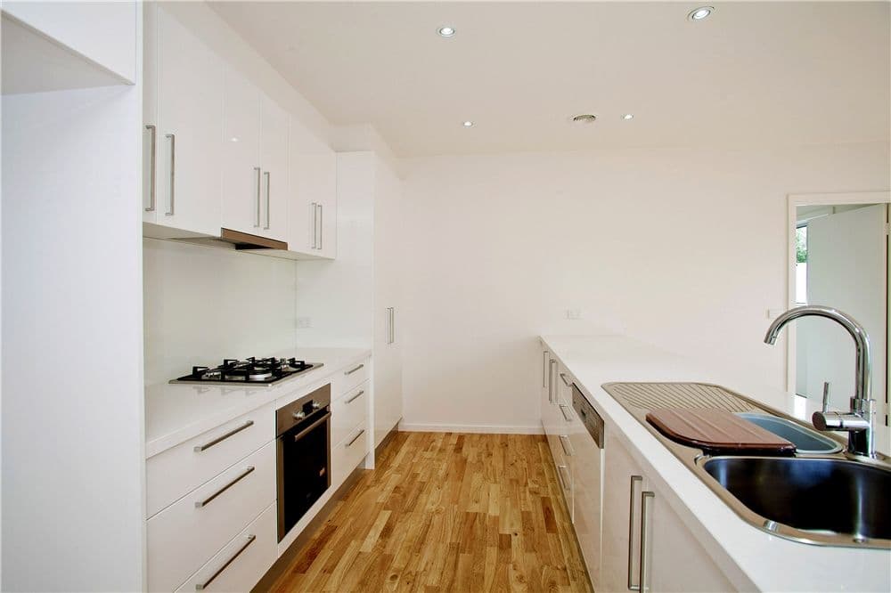10 Roscommon Place, HERNE HILL VIC 3218, Herne Hill - Thumbnail 3
