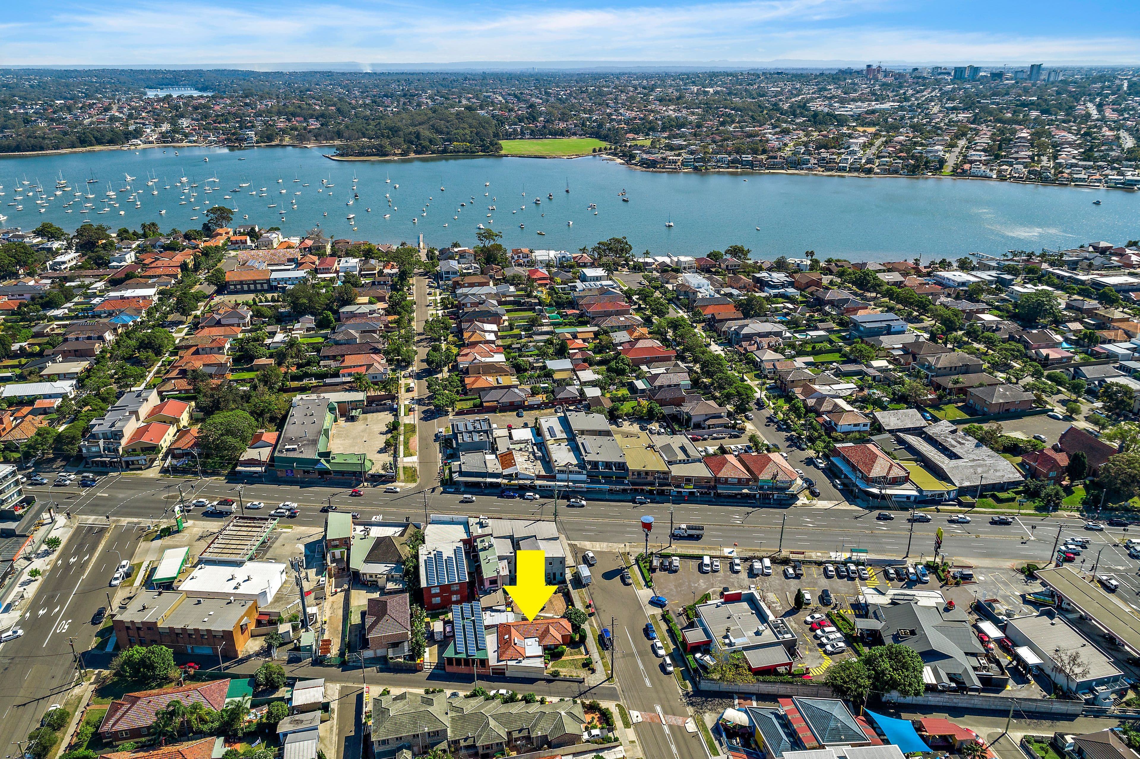 1 Bonanza Parade, Sans Souci - Image 1