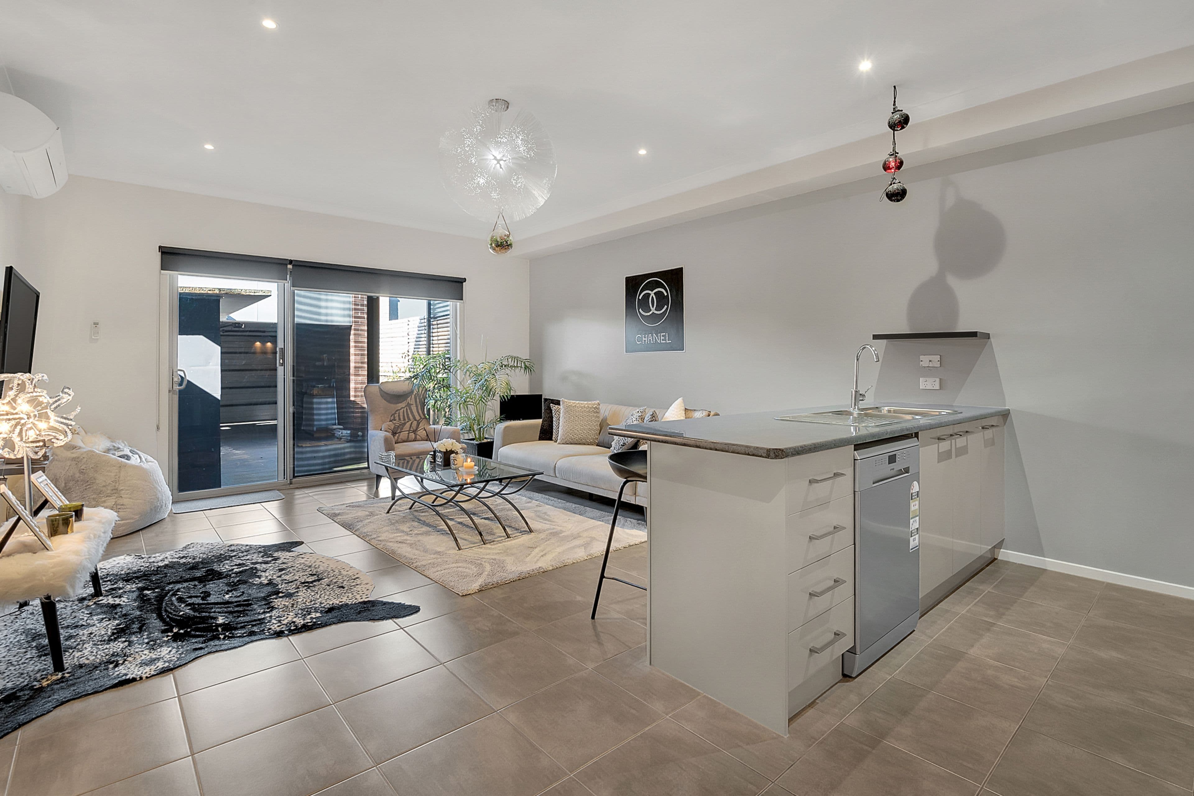 67 Lygon Drive, Craigieburn VIC 3064, Craigieburn - Thumbnail 3