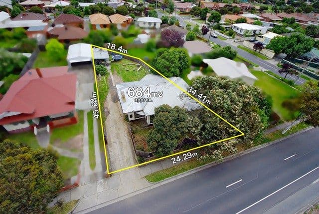 31 Boldrewood Parade, RESERVOIR VIC 3073, Reservoir - Image 1