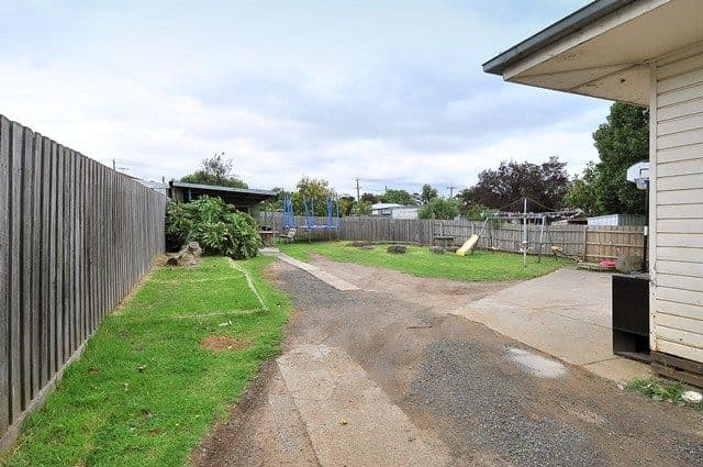 31 Boldrewood Parade, RESERVOIR VIC 3073, Reservoir - Thumbnail 5