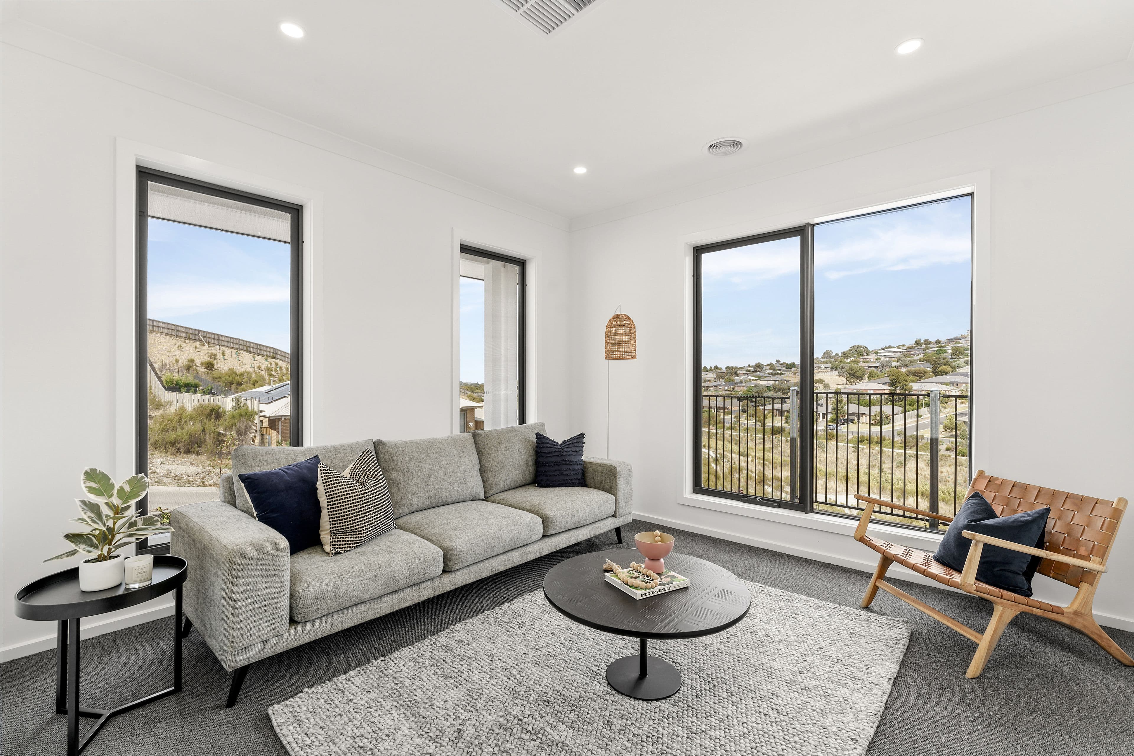 16 Fellview Crescent, Sunbury VIC 3429, Sunbury - Thumbnail 2