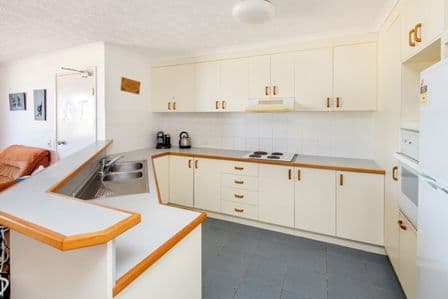 Unit 7 'Kokomo' 38 Warne Terrace, CALOUNDRA QLD 4551, Caloundra - Thumbnail 5