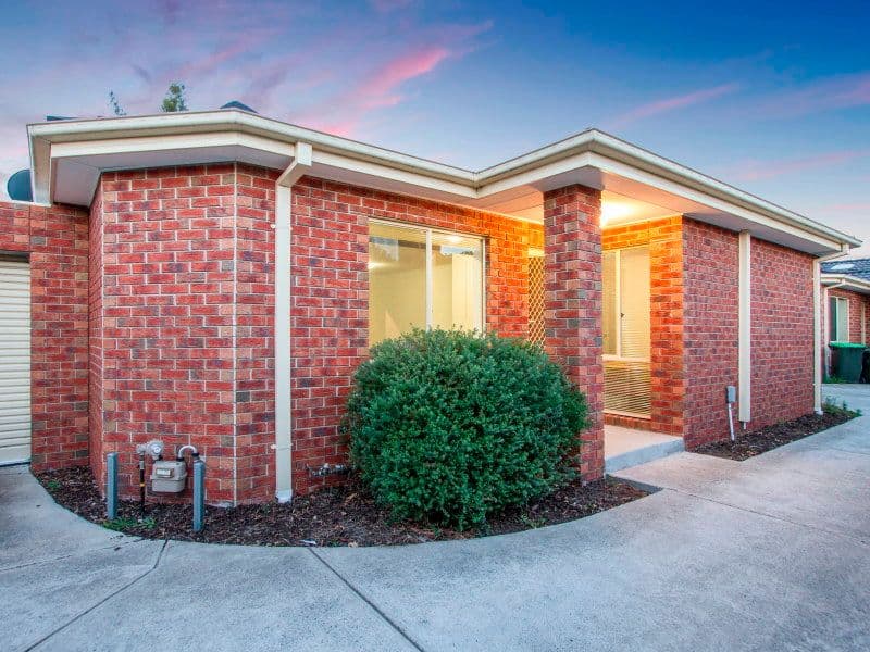 56 Roberts Street, FRANKSTON VIC 3199, Frankston - Thumbnail 2
