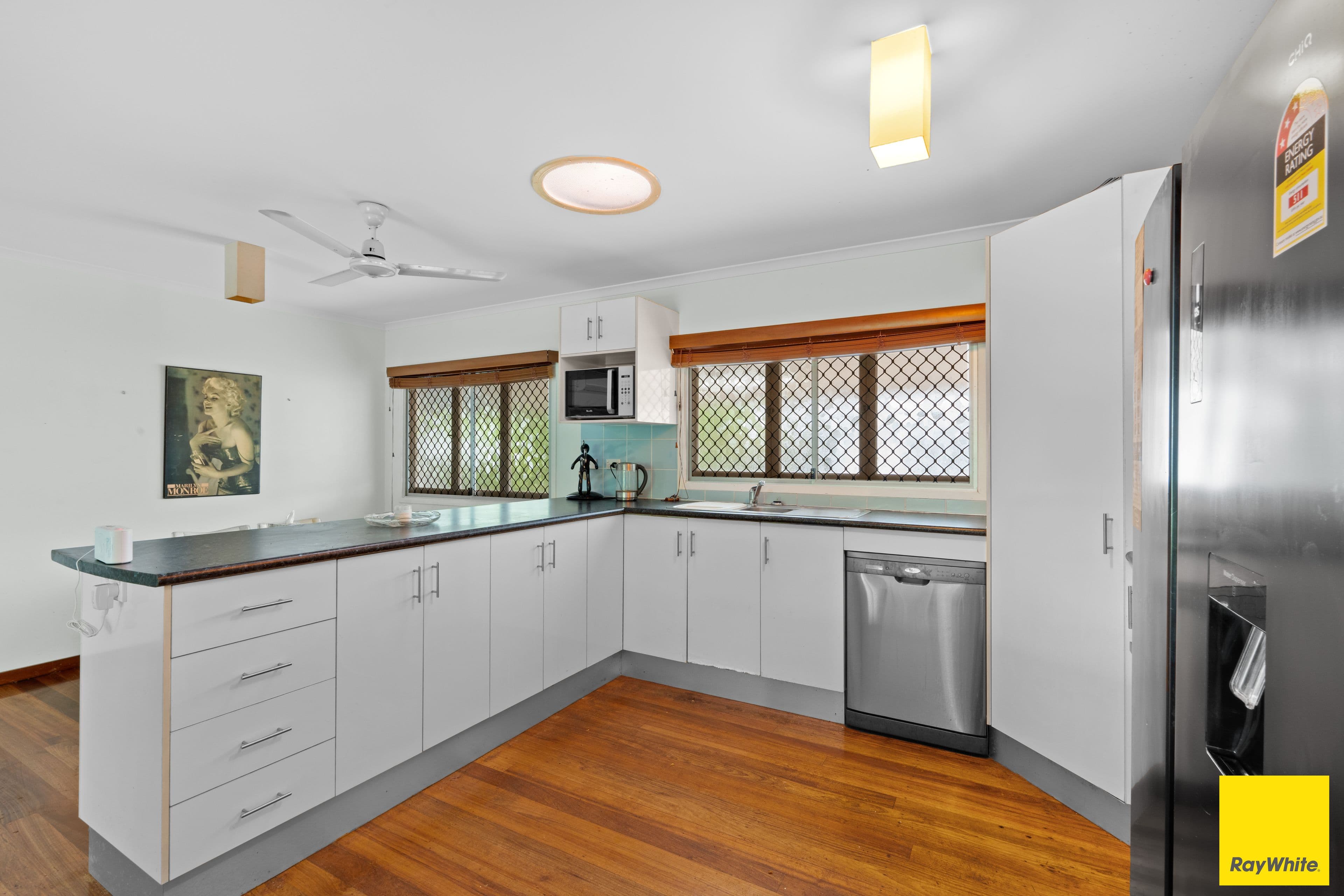 29 Curtin Street, Westcourt QLD 4870, Westcourt - Thumbnail 2