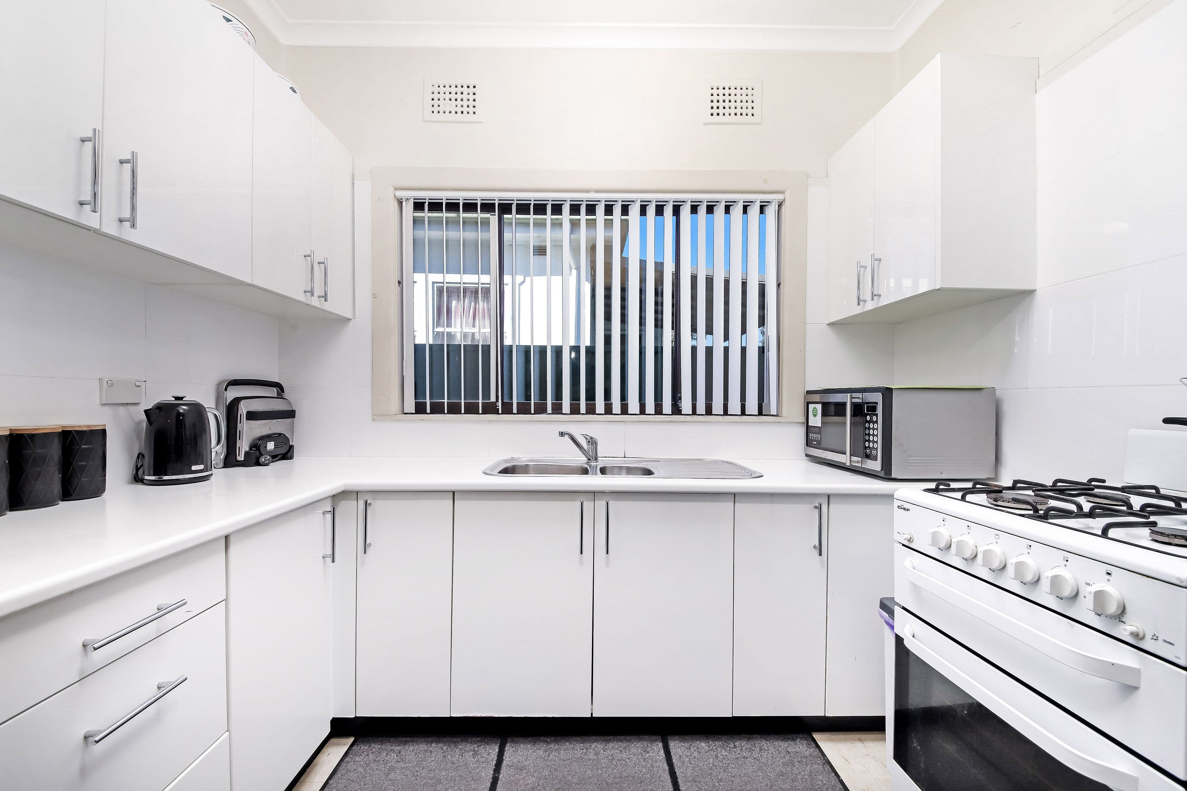 28 Farnell Road, Yagoona - Thumbnail 5