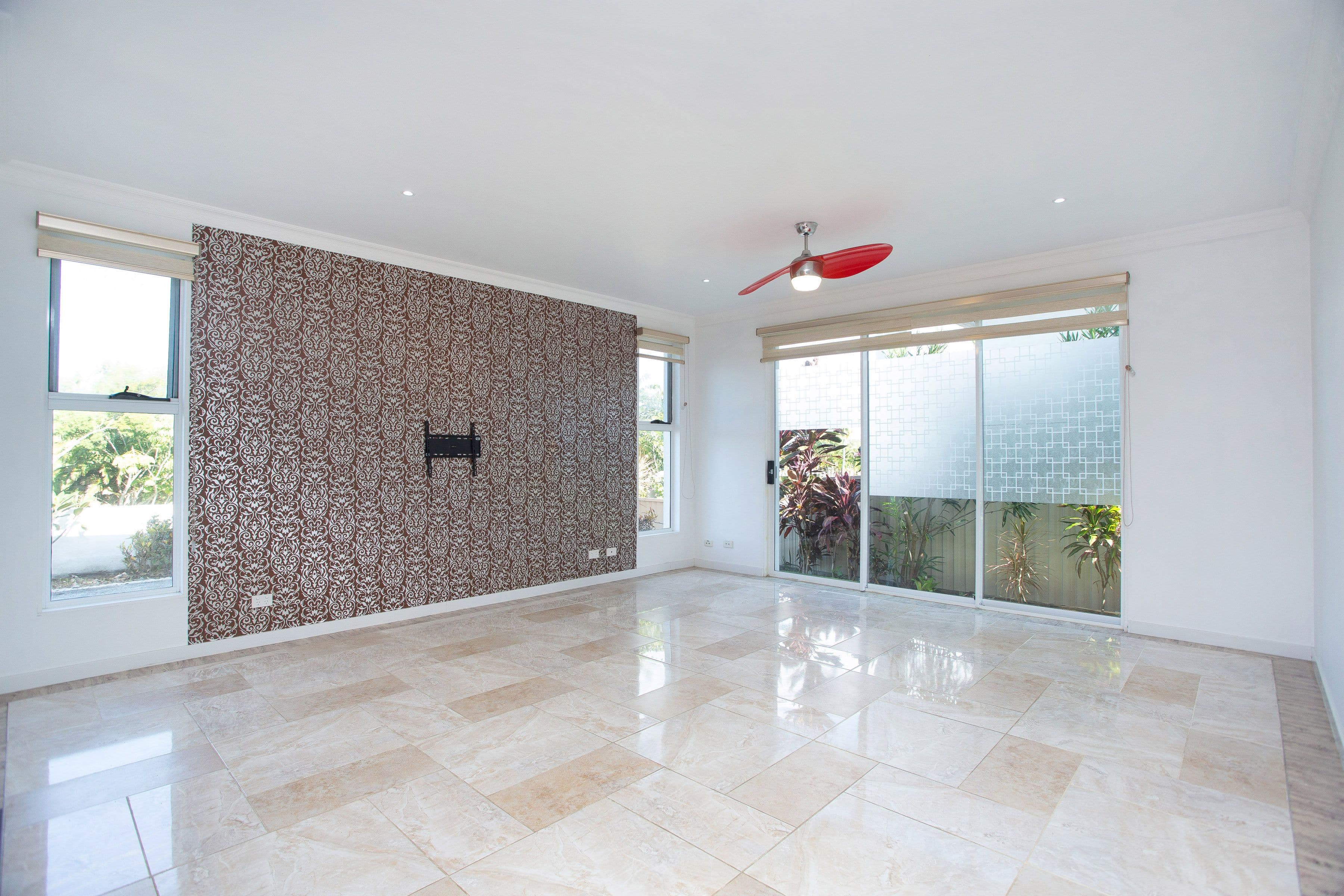 111 Benowa Road, Southport QLD 4215, Southport - Thumbnail 2