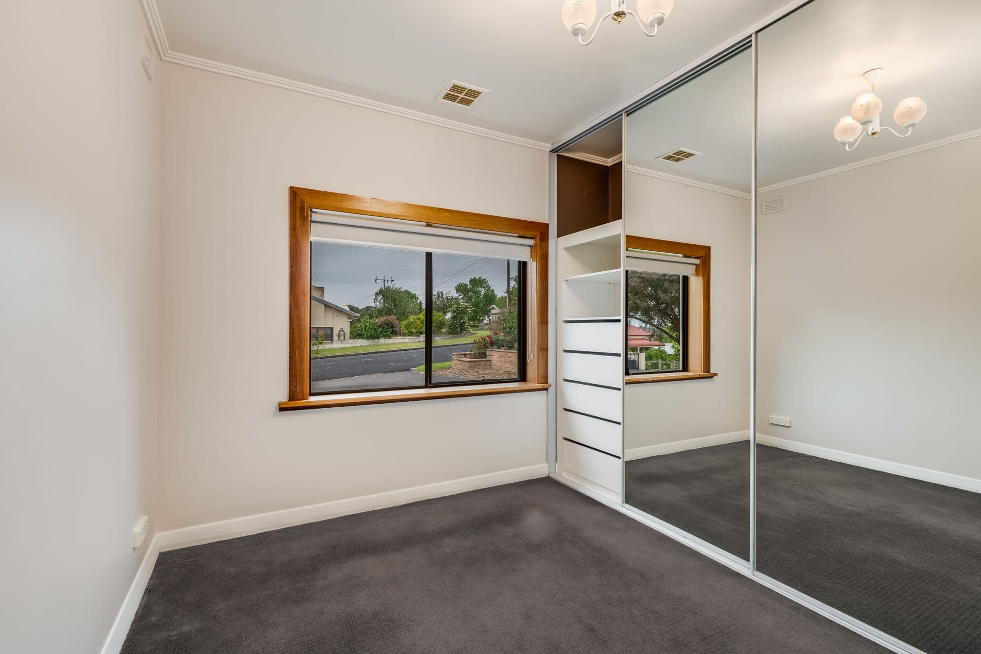94 Bertha Street, Mount Gambier SA 5290, Mount Gambier - Thumbnail 3