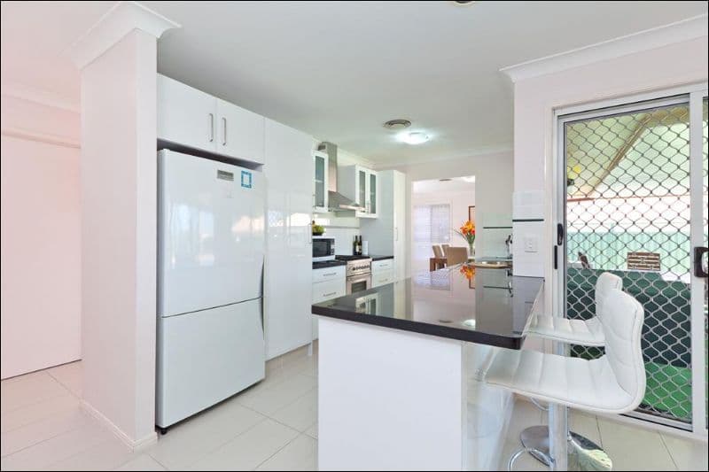 15 Champagne Crescent, THORNLANDS QLD 4164, Thornlands - Thumbnail 5