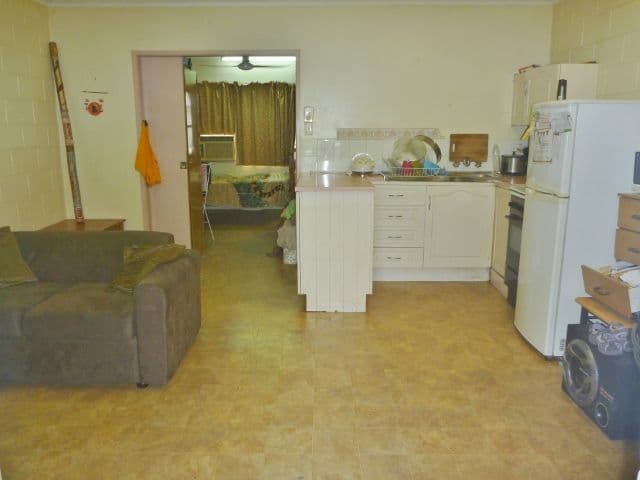 6 McPherson Close, EDGE HILL QLD 4870, Edge Hill - Thumbnail 2