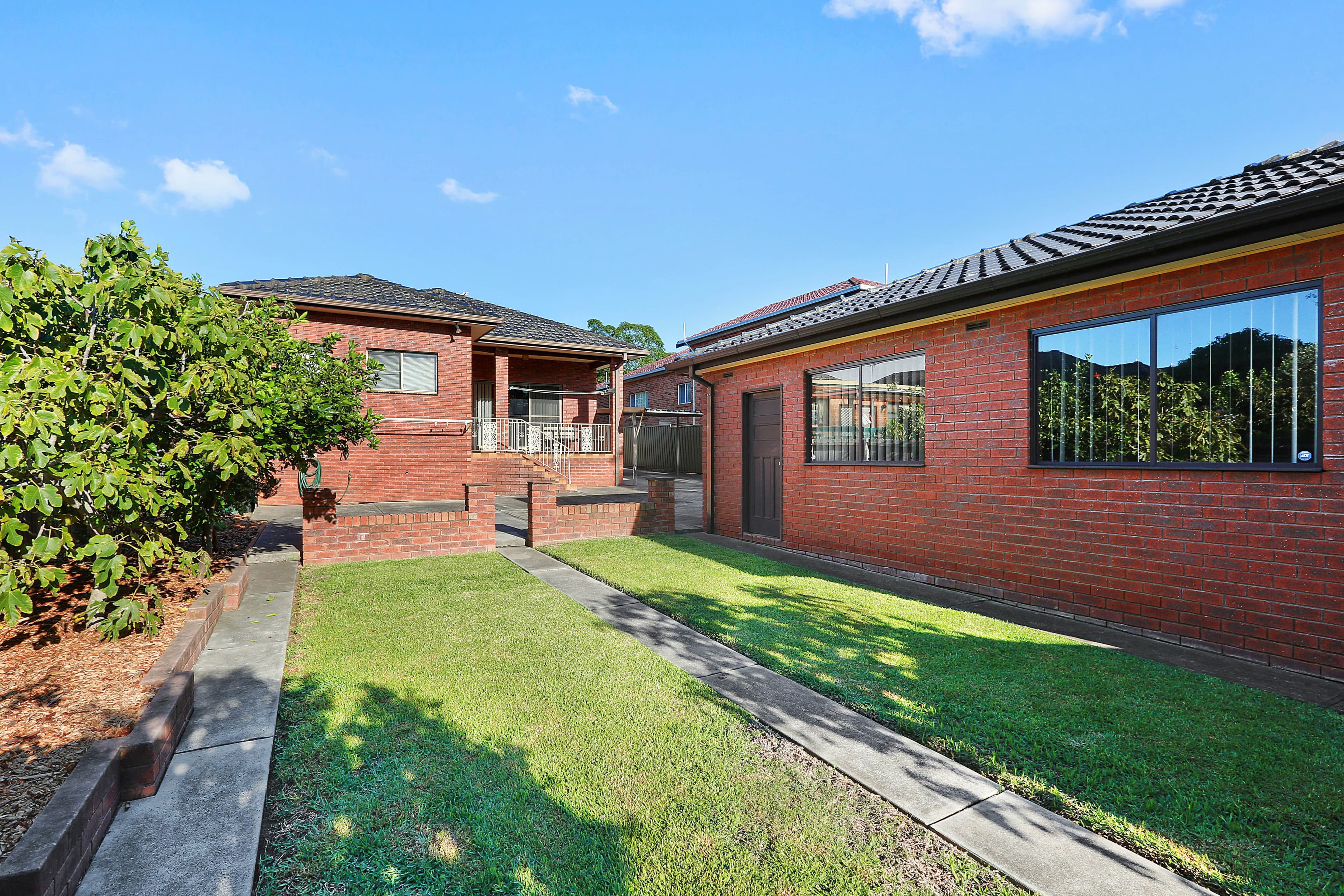 85 Mackenzie Street, Concord West - Thumbnail 3