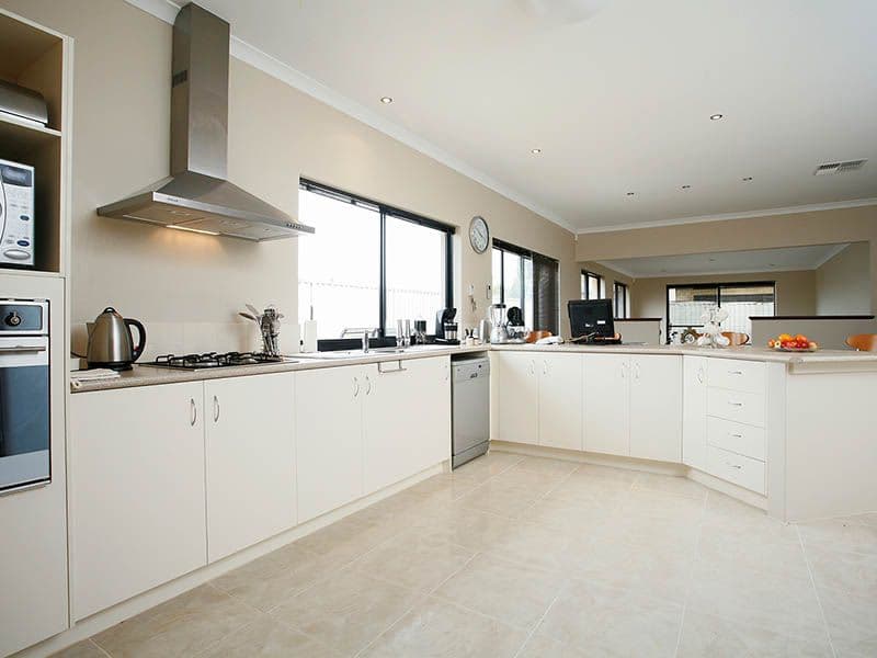 1 Lowell Terrace, PIARA WATERS WA 6112, Piara Waters - Thumbnail 3