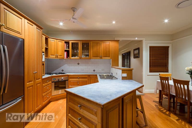 33 Wylma Street, Holland Park QLD 4121, Holland Park - Thumbnail 5