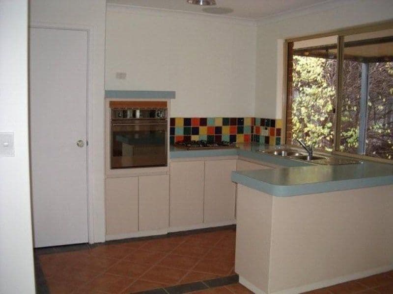 99 WOODBRIDGE Drive, COOLOONGUP WA 6168, Cooloongup - Thumbnail 3
