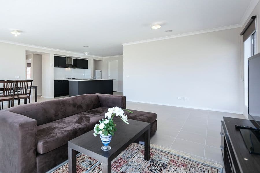 1 Red Fox Boulevard, BROOKFIELD VIC 3338, Brookfield - Thumbnail 3