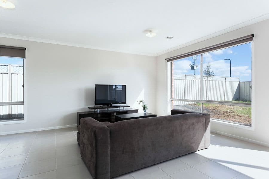 1 Red Fox Boulevard, BROOKFIELD VIC 3338, Brookfield - Thumbnail 5