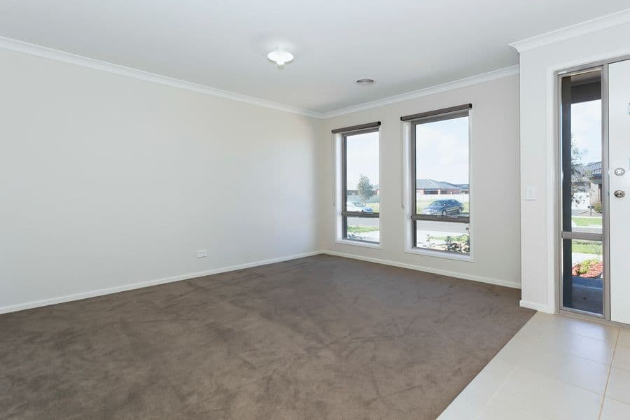 1 Red Fox Boulevard, BROOKFIELD VIC 3338, Brookfield - Thumbnail 6