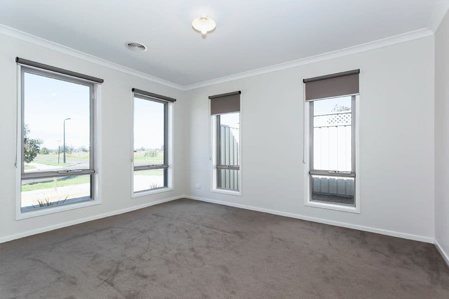 1 Red Fox Boulevard, BROOKFIELD VIC 3338, Brookfield - Thumbnail 7