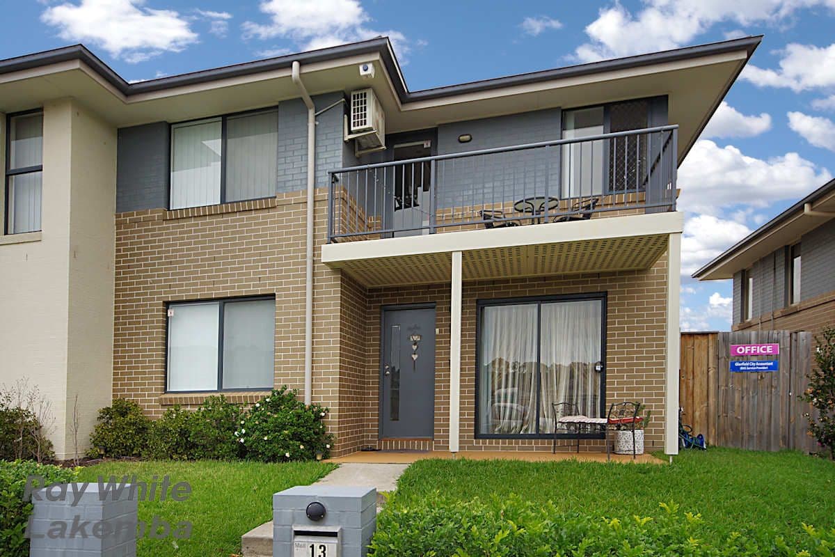 13 Hollyoake Circuit, GLENFIELD NSW 2167, Glenfield - Image 1