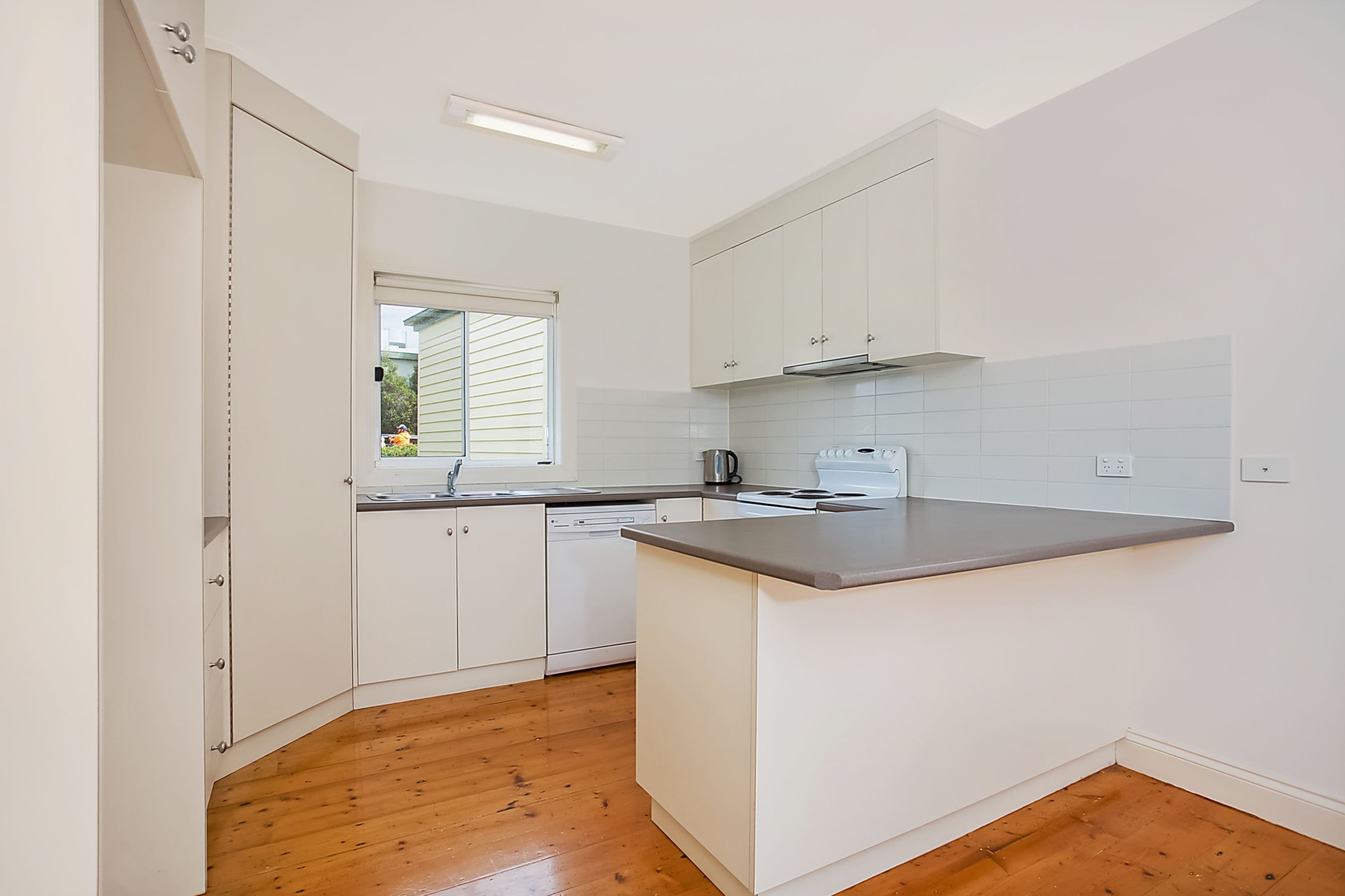 19 Cressy Street, CAMPERDOWN VIC 3260, Camperdown - Thumbnail 2