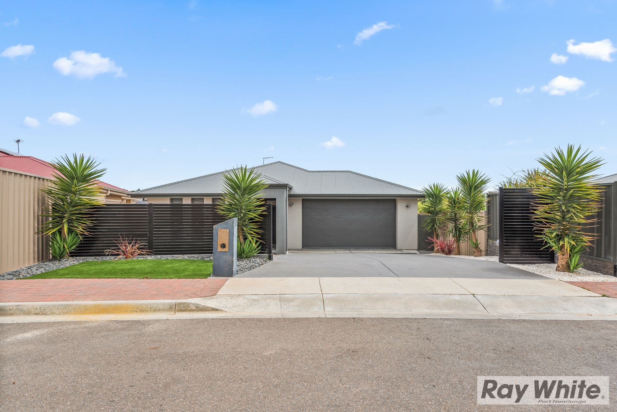 4 Robe Court, Seaford Rise SA 5169, Seaford Rise - Image 1