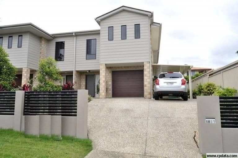17 Louise Street, SOUTHPORT QLD 4215, Southport - Image 1