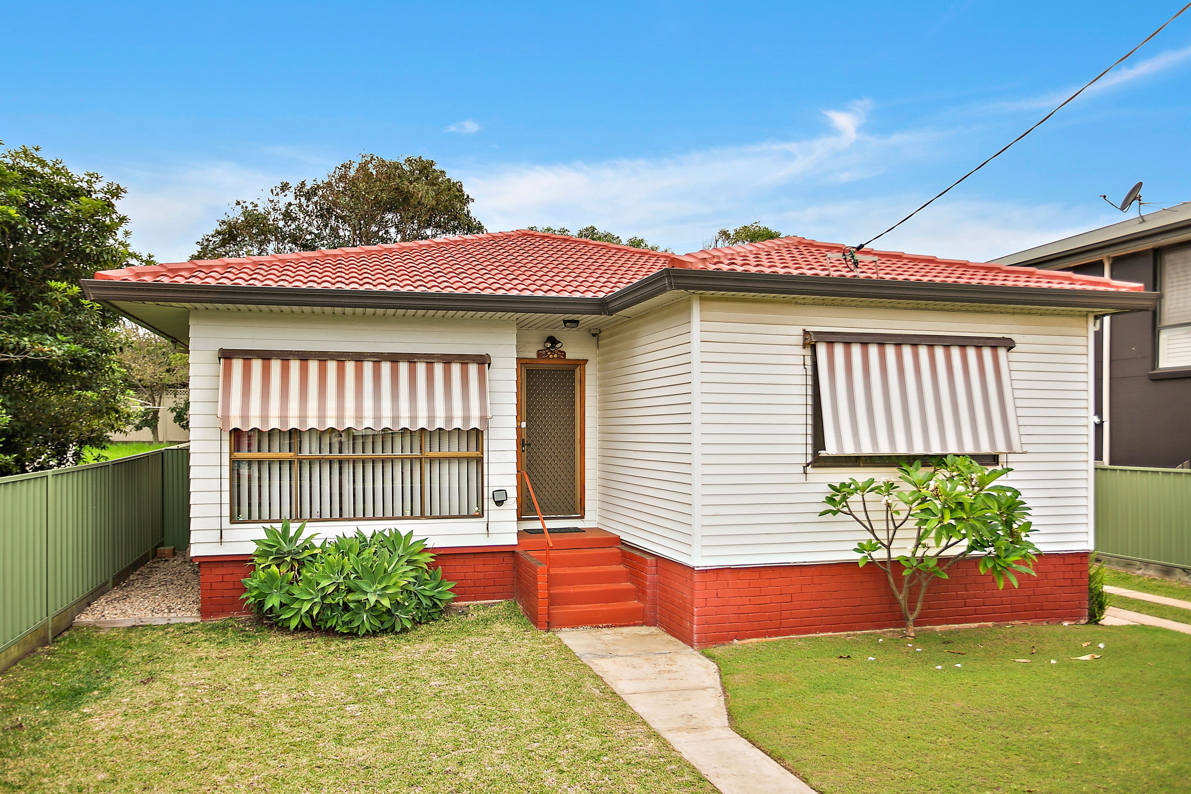 125 Osborne Parade, Warilla - Thumbnail 2